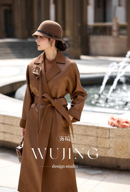 【雾境定制新款】流光琥珀系列 高级感十足的御姐大衣 进口特种工艺皮质布料廓形不挑人 4202103 商品图0