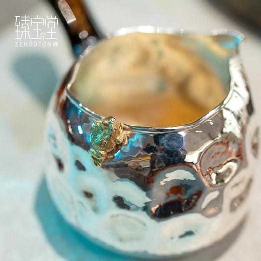 【样品特惠8折，仅1件，无货退款】臻宝堂公道杯999纯银分茶器纯手工鹰嘴一张打银壶公杯大漆把茶具金蟾公道杯260ml 商品图2
