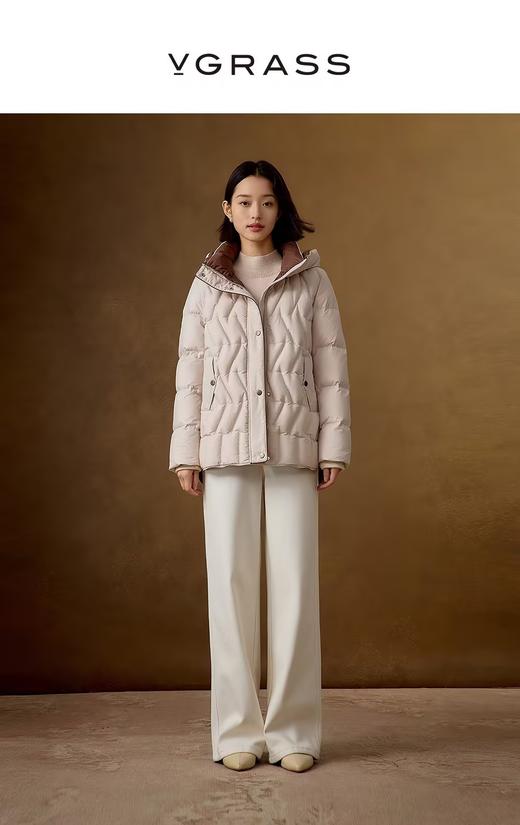 VGRASS维格娜丝24年冬季新款法国木拉鸭绒连帽牙胶外套 商品图0