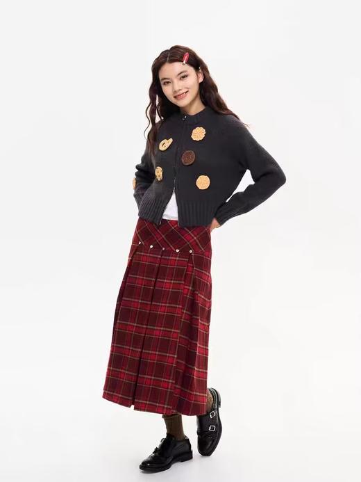 heris/H44109/节日红色格纹 贝壳扣装饰 毛呢百褶半裙 商品图3