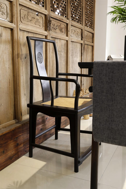 紫光檀藤面扇形官帽椅 商品图6