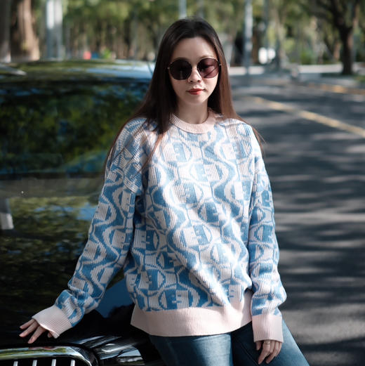 男女同款Face表情笑脸套头毛衣 提花表情徽标图案 棉和羊毛混纺面料 宽松H版型 舒适好穿脱 轻松叠穿 落肩袖设计不挑身形 商品图3