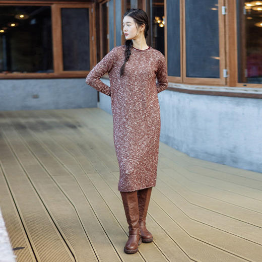 绽放旅行女装791朵/羊毛花式大肚纱拼色毛织长袖经典圆领连衣裙 商品图0