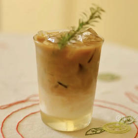 糯香雪松抹茶拿铁
