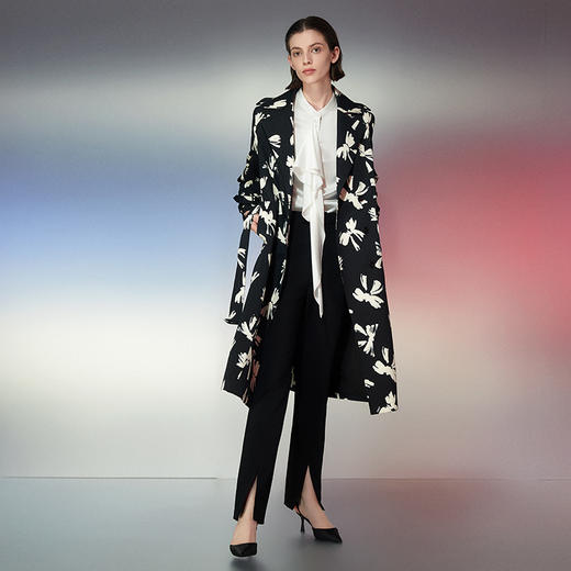 EITIE爱特爱春季新款经典翻领时尚印花中长款风衣外套7704401 商品图3