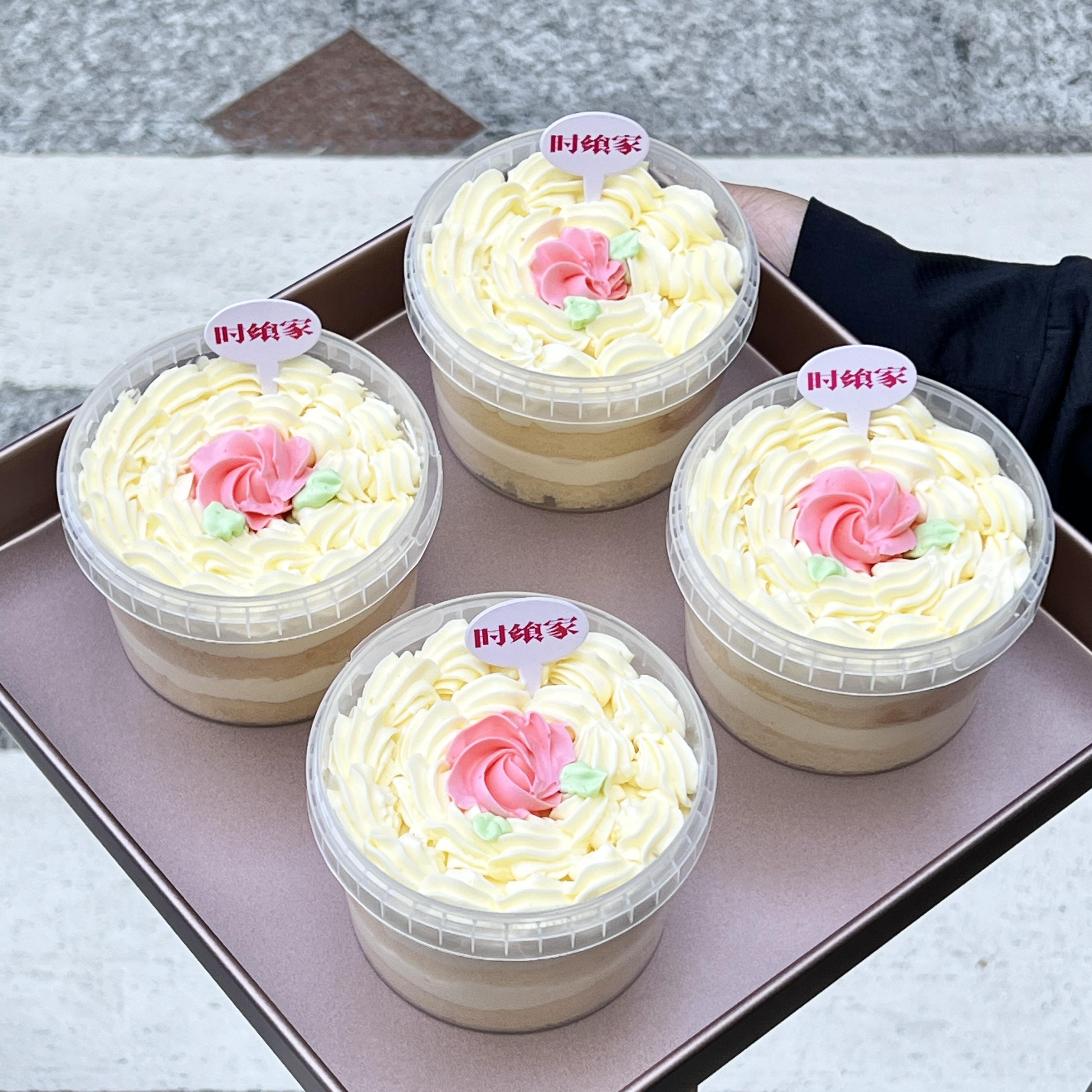 4英寸白脱老奶油风味蛋糕