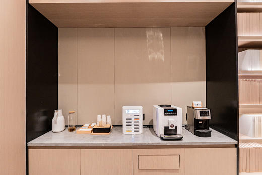 【全季酒店（成都熊猫基地龙潭寺店）】周末元旦不加价！仅¥358起抢高级大床房+双人早餐…撸熊猫滚滚，尝川渝美食，遛娃度假两不误！ 商品图10