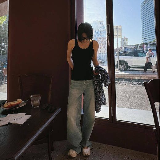 【顺丰包邮】11927 洛诗琳高级感褶皱设计高腰显瘦直筒牛仔裤013 商品图3