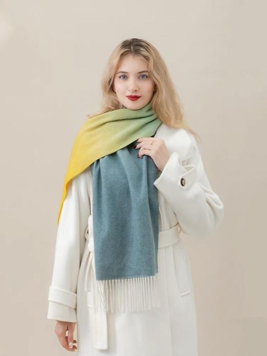 英国篁室yu用品牌Corgi2024新款简约袜子🧦&进口纯山羊绒围巾🧣&德绒手套🧤 经典百搭 亲肤保暖 舒适恒温御寒 ~时尚之选温暖相伴！ 商品图13