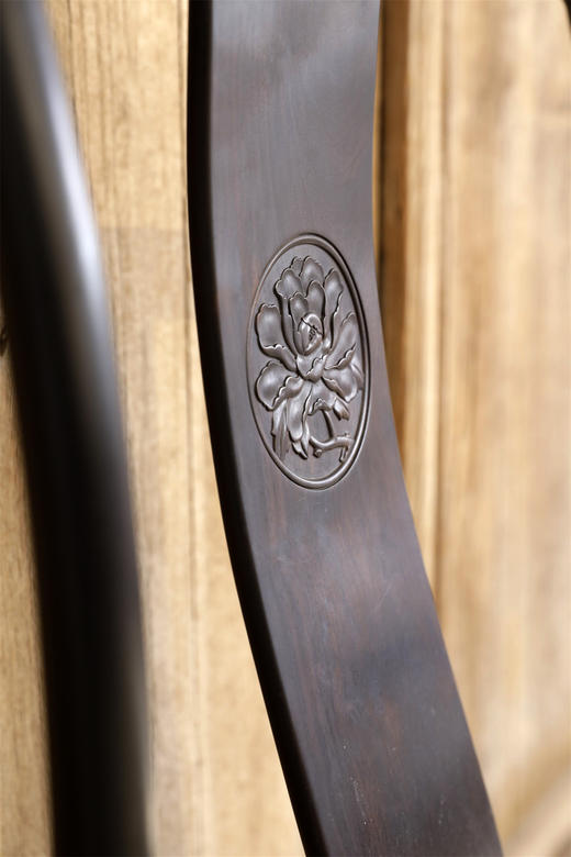 紫光檀藤面扇形官帽椅 商品图9