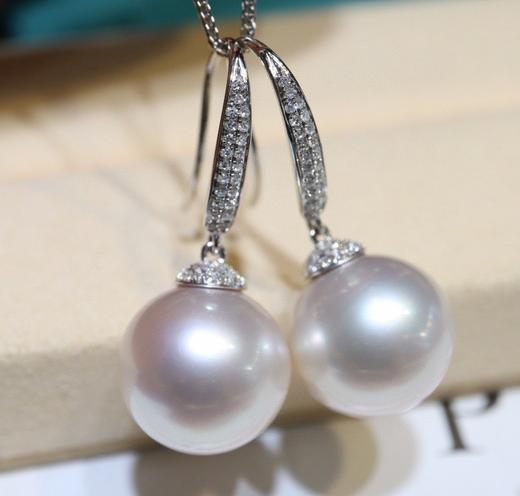 13.5mm澳白珍珠耳环 商品图1