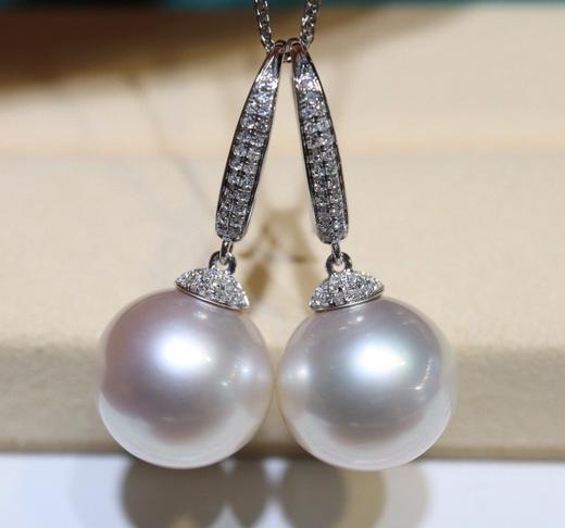 13.5mm澳白珍珠耳环 商品图2