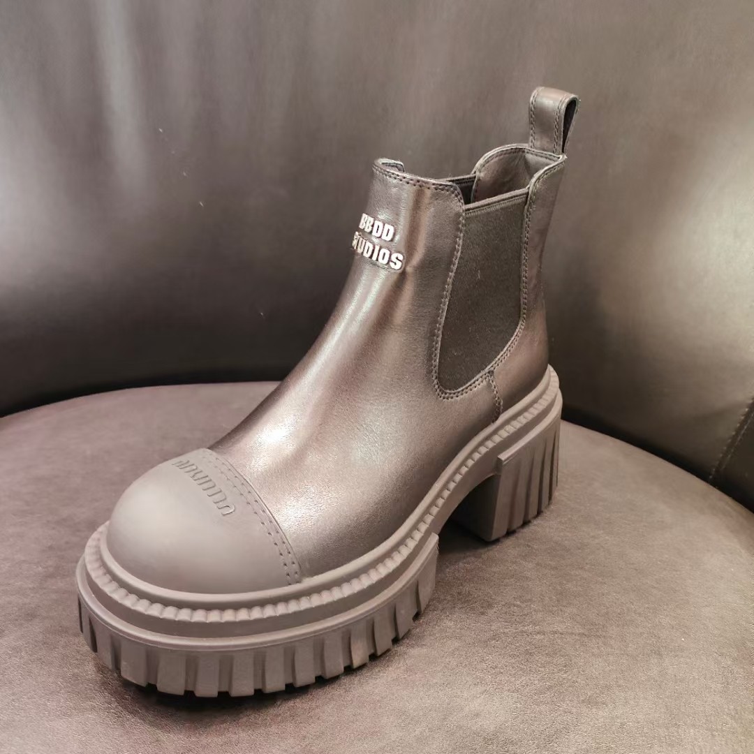 LFGJ凌介女鞋  15212  时尚百搭小短靴