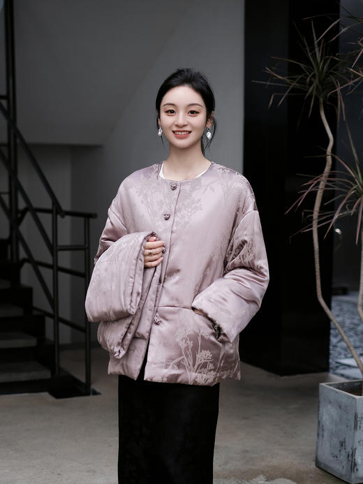盛唐牡丹 |丁香褐真丝提花夹棉棉服(配围巾) 商品图1