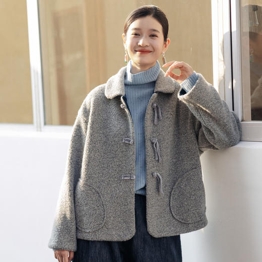 绽放旅行女装127朵/冬季颗粒重磅加厚羊毛翻领盘扣宽松短毛呢外套 商品图4