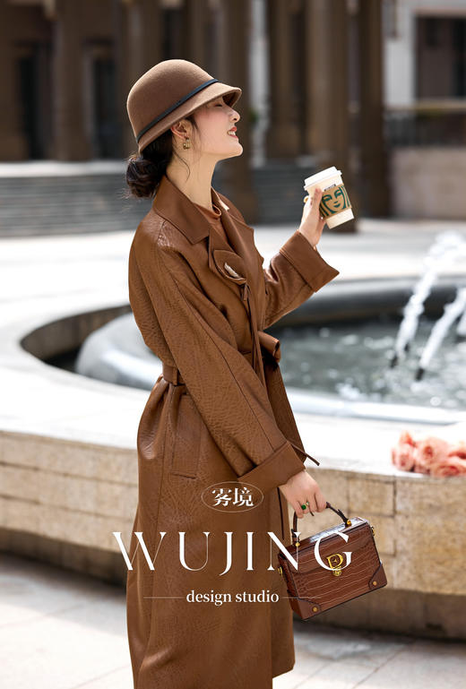 【雾境定制新款】流光琥珀系列 高级感十足的御姐大衣 进口特种工艺皮质布料廓形不挑人 4202103 商品图5