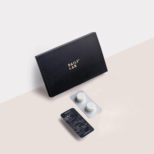 DAILY LAB【祛味技术】小巨蛋车载香薰香氛胶囊固体香片 9个味道2对4片 商品图1