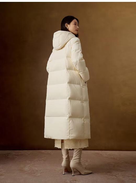 VGRASS维格娜丝24年冬季新款流苏盘扣羽绒服 商品图2