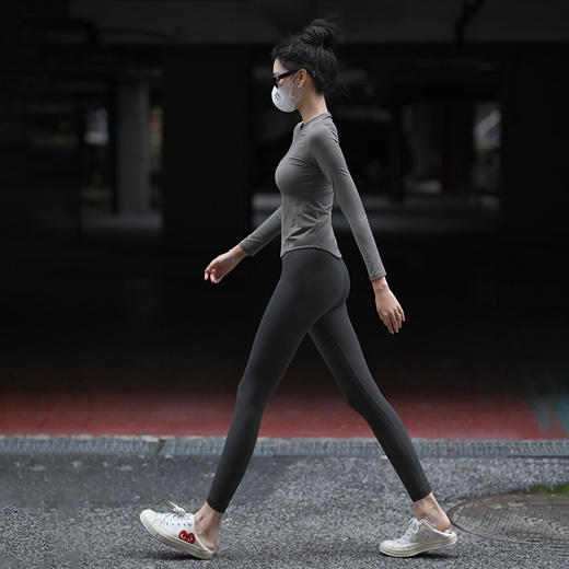 Beemen加薄绒 无缝一体织瑜伽裤  双层螺纹高腰收腹 守住小肚腩  保暖不臃肿  塑形显瘦  透气不闷汗  运动紧身裤 商品图3