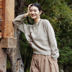 绽放旅行女装288朵/丝落绵羊毛花纱主题感提花点缀圆领套头毛衣