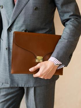 Saic 公文包 干邑色