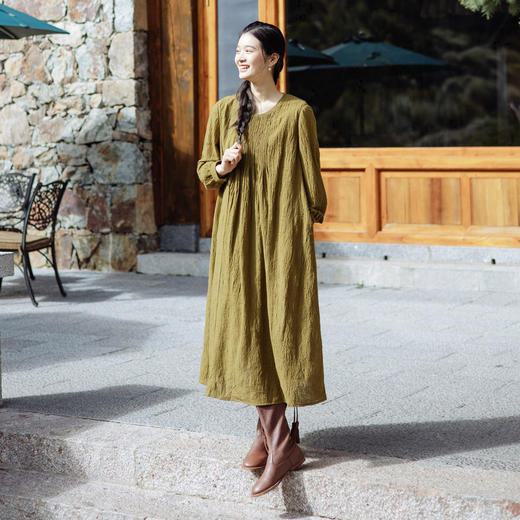 绽放旅行女装777朵/全羊毛皱感肌理缩褶绣自在A字裙摆宽松连衣裙 商品图0