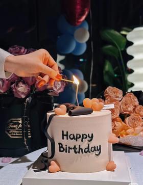 【臻品系列】加高三层夹心-【黑色蝴蝶结爱心】送女友、老婆、闺蜜生日蛋糕