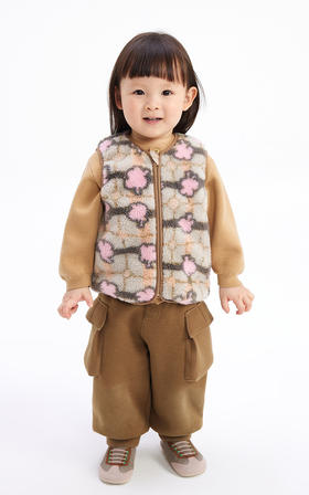 jnby   24年冬款   马甲   YOA510720