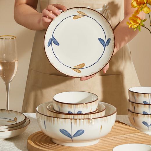 【慕系MUXI釉下彩春芽16件套】 🌈特别喜欢这套温柔的气息，🤩釉下彩质感融入生活之美💕光是看着也心生喜悦 🍂可以放入微波炉、烤箱、洗碗机、消毒柜使用〰️💓 商品图2