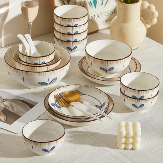 【慕系MUXI釉下彩春芽16件套】 🌈特别喜欢这套温柔的气息，🤩釉下彩质感融入生活之美💕光是看着也心生喜悦 🍂可以放入微波炉、烤箱、洗碗机、消毒柜使用〰️💓 商品图0