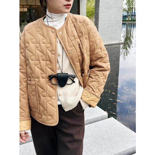 25特价 2411216    衔线拼图 羽绒服 鹅绒 “老钱”气质风 商品图6