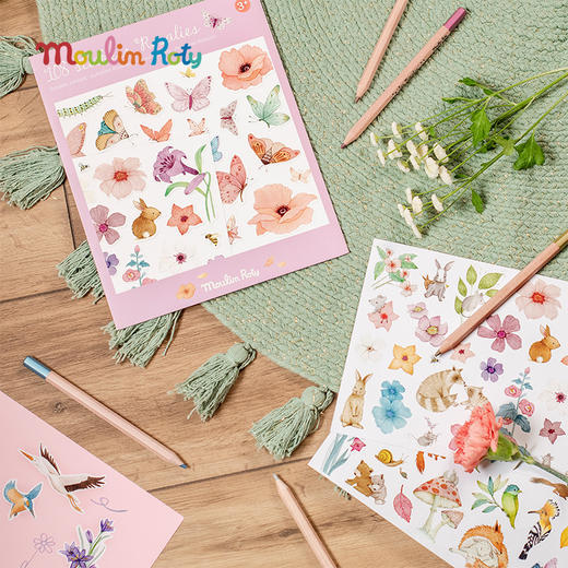 Moulin Roty 花朵女孩主题 涂色绘本&贴纸 适合3岁以上 艺术启蒙 放飞想象力 法国品牌-710185 商品图5