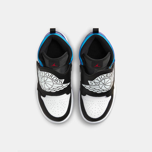 JORDAN 冬 小童 篮球鞋 BQ7197 商品图3