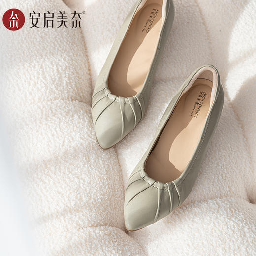 ARCHCONTACT安启美奈羊皮褶皱坡跟温柔小单鞋52908 商品图3