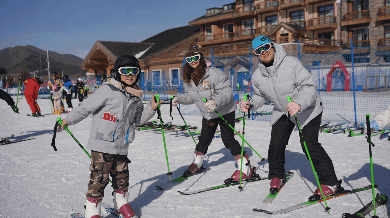 塞北冬韵·研冰戏雪丨冬奥级5S雪场1:5教练 丰田霸道越野穿越 荒野猎人雪原追踪！20+项目7大研学课程玩转冰雪