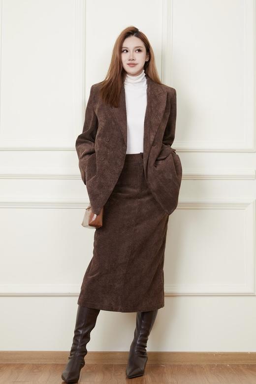 Le Malene 焦糖咖灯芯绒西装外套半裙套装 19323 商品图1