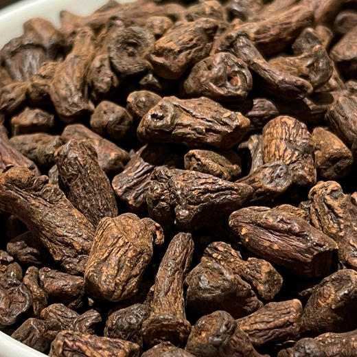 【有机野生蒲公英根】汤色纯正，微苦回甘， 纹理清晰，粗壮饱满，自然晾晒 0添加，野生自然生长，有机认证！ 商品图0