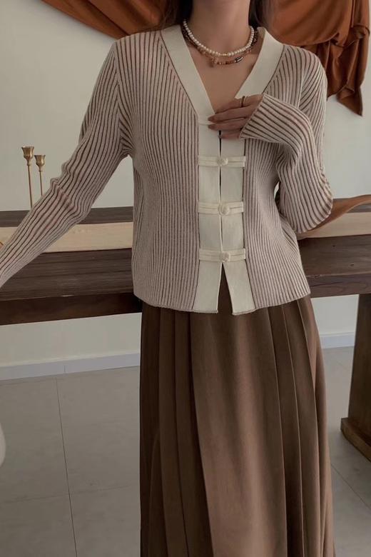amadella 简约休闲条纹盘扣针织开衫 19304 商品图0