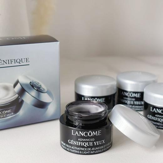 【兰蔻小黑瓶发光眼霜四件套】质地更清爽更好吸收，滋润保湿令有效淡化眼纹，去黑眼圈6紧致眼部轮廓，改善泡泡眼 绝对是兰蔻家的明星产品ソ无限回购的一款，坚持使用，眼周肌肤明显回复年轻 商品图4