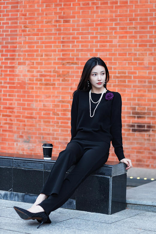 逸红颜明月优选#『软黄金山羊绒羊毛混纺毛衣』『悦时光』[399/1件,599/2件] 蓬松柔软,更轻更暖更有筋骨感 商品图7