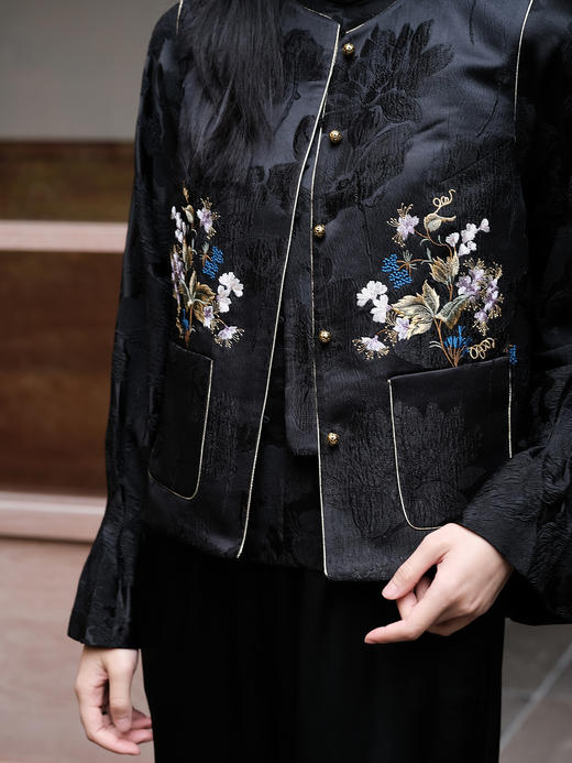 东方境X郭培| 黑色提花拼丝绒刺绣棉马甲 商品图1
