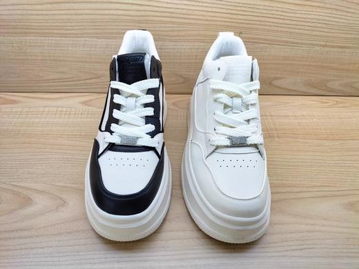 2023秋冬新款豪行23463969真皮系带平底时尚高帮运动休闲女棉板鞋 商品图1