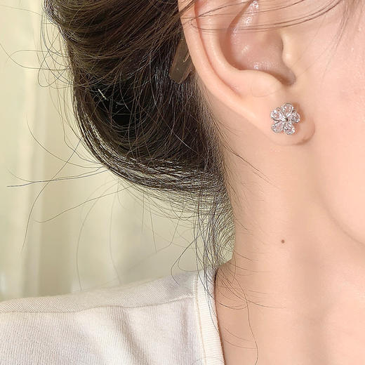 卡蒂罗/KADER 勿忘我耳钉 经典五瓣花浪漫清新轻奢诗意养耳洞耳饰 甜蜜饰爱闪耀璀璨满钻秋冬配饰 925银 商品图2