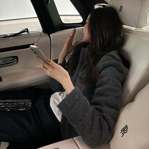 ROMI STUDIO“温暖过冬”山羊绒绵羊毛混纺90白鹅绒羽绒服 431Y8103 商品图3