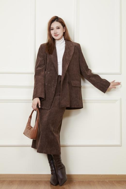 Le Malene 焦糖咖灯芯绒西装外套半裙套装 19323 商品图2