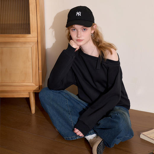 西遇黑色斜肩卫衣女新款袖口收束罗纹设计宽松长袖上衣14342967 商品图4