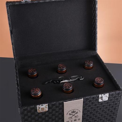 瑾瑜白鹿堡干红葡萄酒 智利进口 国王徽章老藤独占园黑标 750ml六瓶 皮盒装 商品图1