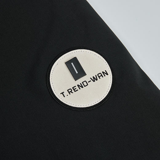 【新品上新】HX 冬季短款带帽羽绒服90绒S100444104101 商品图6