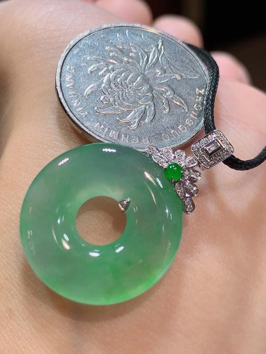 高冰飘绿甜甜圈吊坠 商品图4