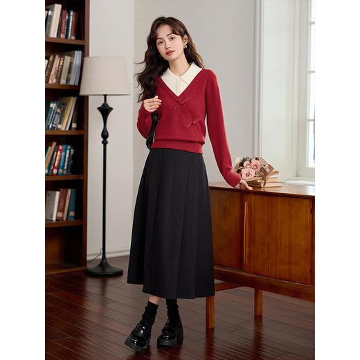 【年终特卖】熙世界新中式盘扣假两件针织打底衫秋冬款POLO领红色毛衣 商品图4